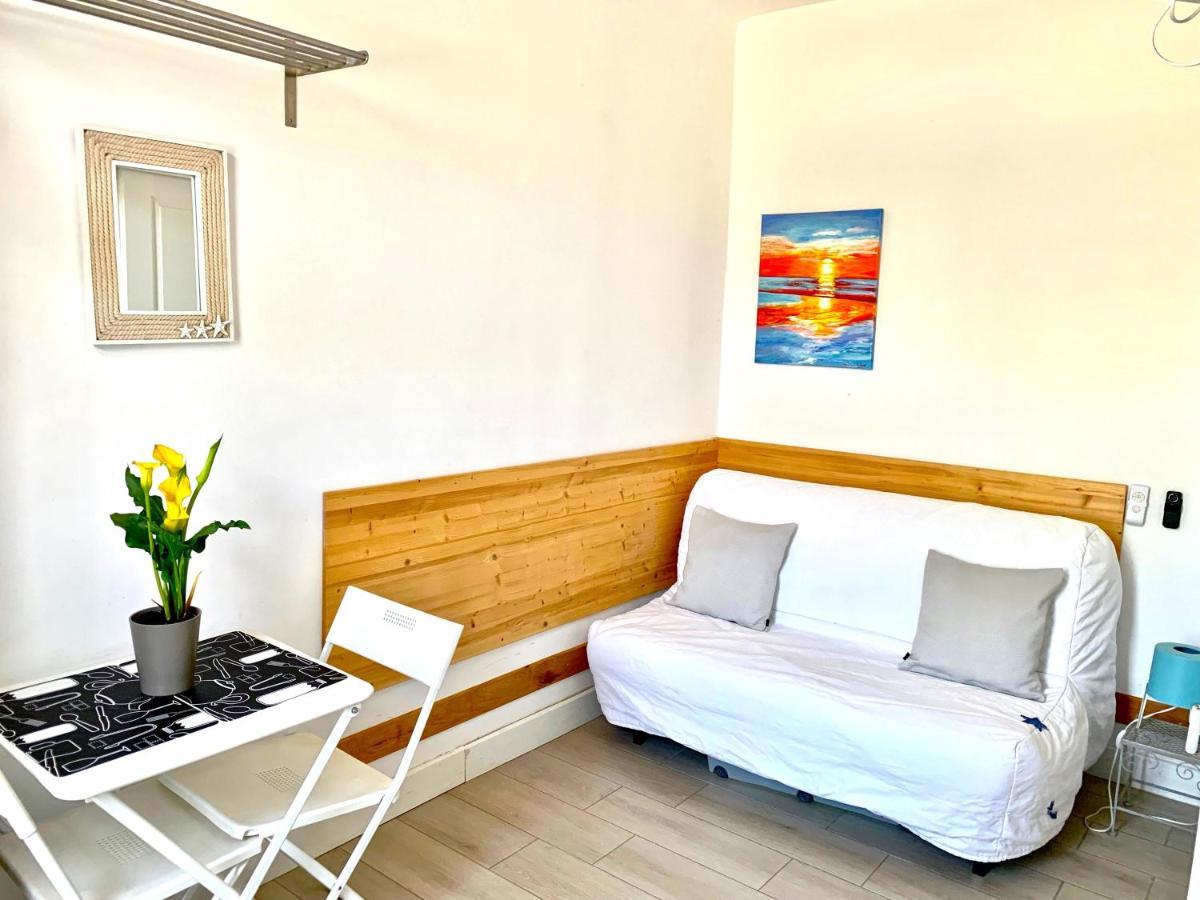 לה קיוטאט Blue Summer Vibes Mini Studio For Two, Ac, Parking, Beach At 50M, Spa Access -2 מראה חיצוני תמונה